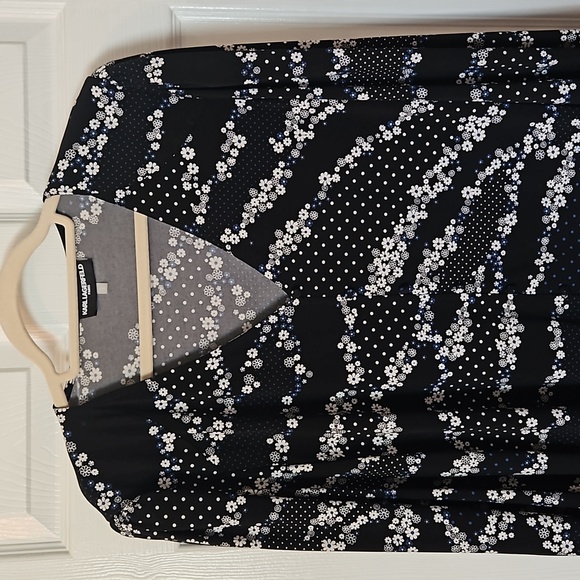 KARL langerfeld - Picture 1 of 8